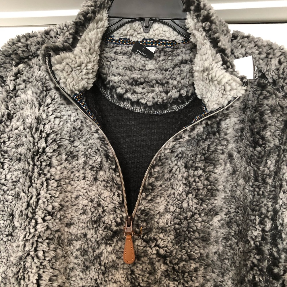 Fuzzy Fleece Jacket - Picture 3 of 5